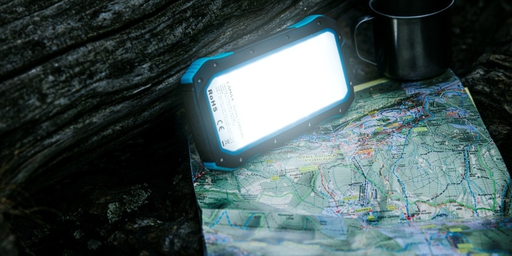Obr&aacute;zek LAMAX Journey 12000 mAh outdoorov&aacute; powerbanka