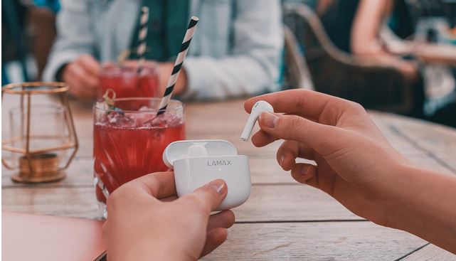 Obr&aacute;zek LAMAX Trims1 White bezdr&aacute;tov&aacute; sluch&aacute;tka