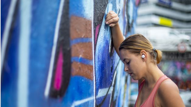 Obr&aacute;zek LAMAX Dots2 Touch White bezdr&aacute;tov&aacute; sluch&aacute;tka