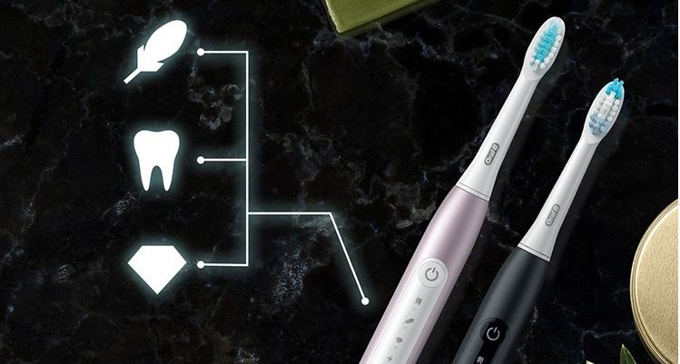 Obr&aacute;zek Oral-B Pulsonic SLIM LUXE 4900 Rose Gold/Matte Black set zubn&iacute;ch kart&aacute;čků