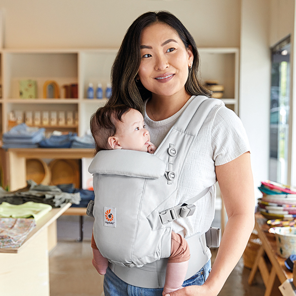 Obr&aacute;zek ERGOBABY Adapt Soft Touch Cotton  pearl grey nos&iacute;tko